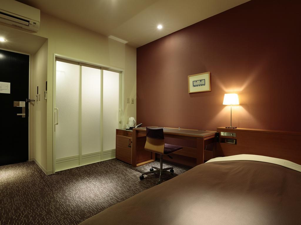 คันดิโอ้ โฮเทลส์ คาเมะยะมะ Hotel คาเมยามะ ภายนอก รูปภาพ